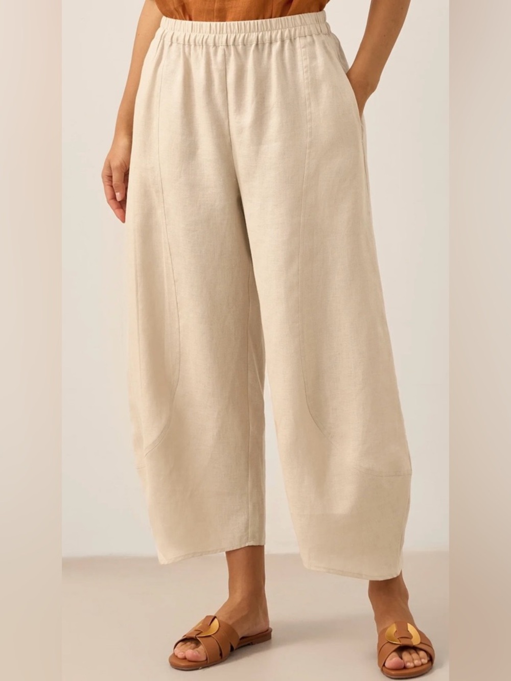 Lintico Ankle-Length Wide Leg Cropped Pants in Light Beige